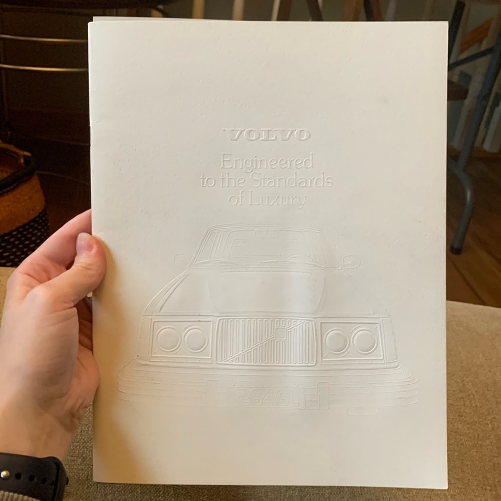 Volvo 264GL Sales Brochure 1975